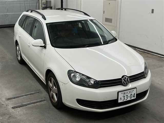 35124 Volkswagen Golf variant 1KCBZ 2013 г. (MIRIVE Saitama)